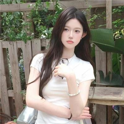 天真派：红楼梦之桃花诗社